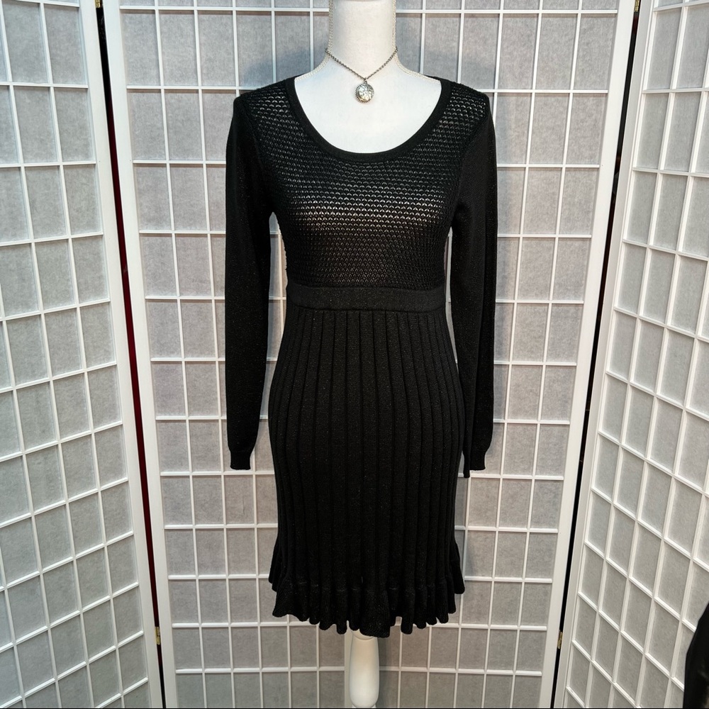 Veeko Black Dress